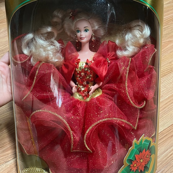 Barbie Other - NIB 1993 Happy Holidays Barbie!